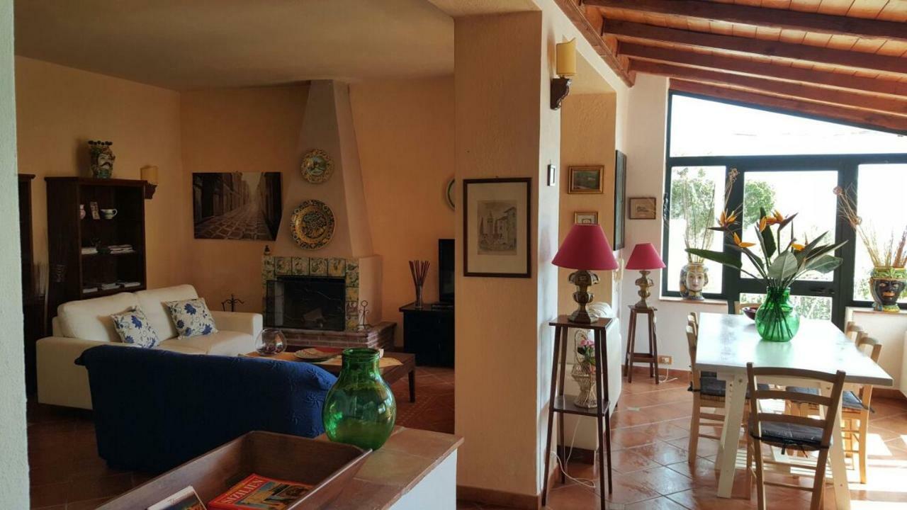 Casa Il Faro Villa Con Piscina Castelmola Luaran gambar