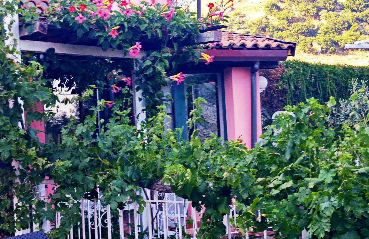 Casa Il Faro Villa Con Piscina Castelmola Luaran gambar