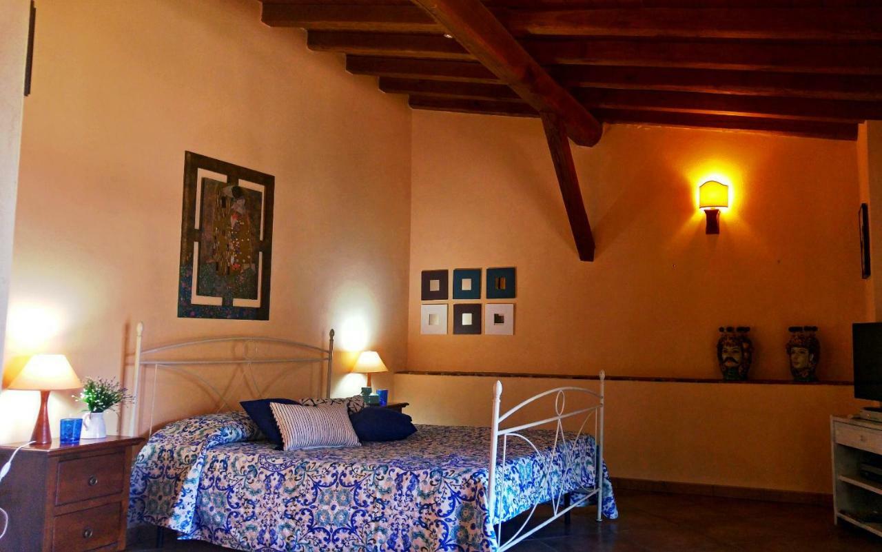 Casa Il Faro Villa Con Piscina Castelmola Luaran gambar
